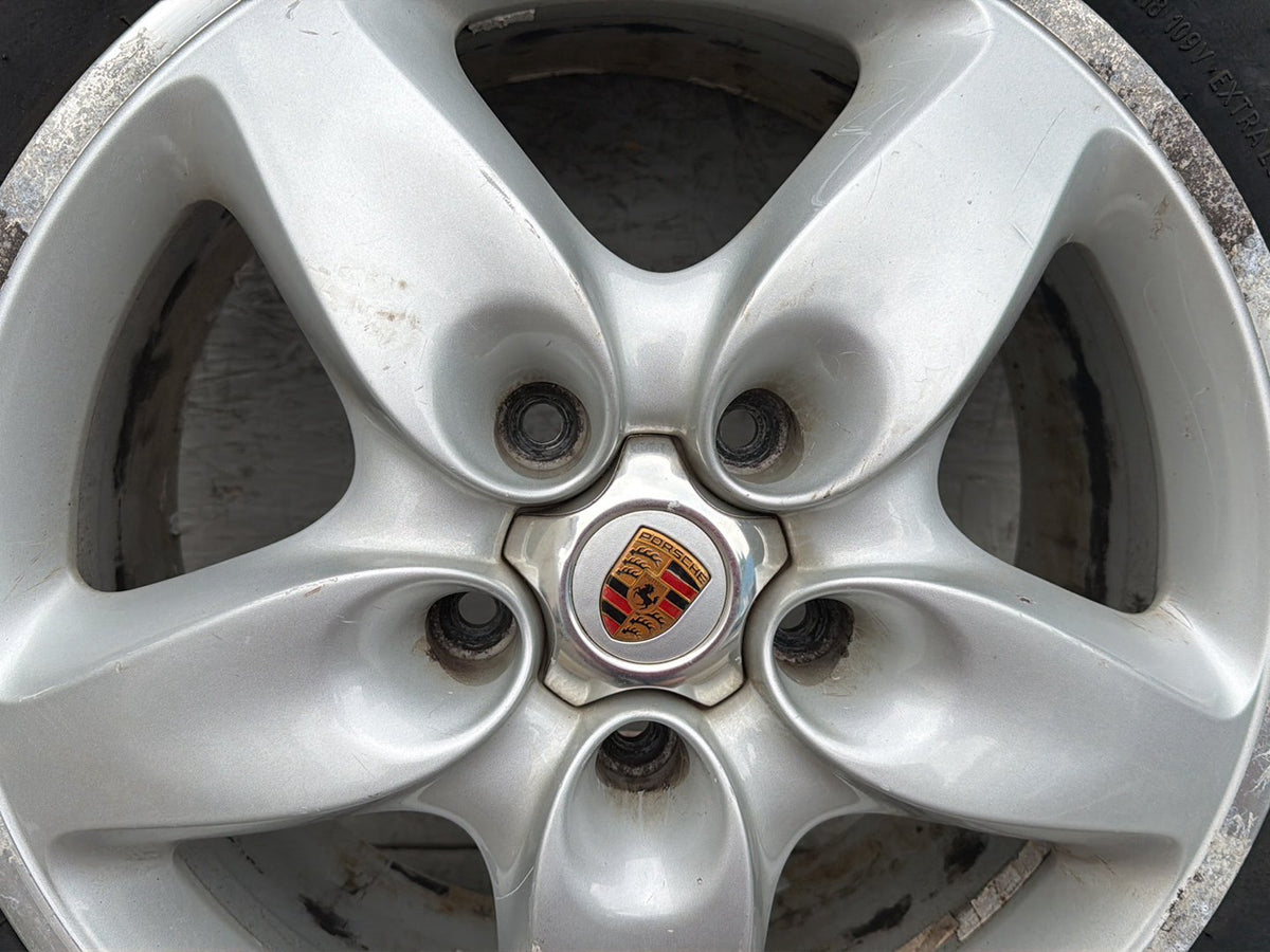 2003-2006 Porsche Cayenne Alloy Wheel Rim w/ Tire 8JX18 ET57 7L5601025C OEM