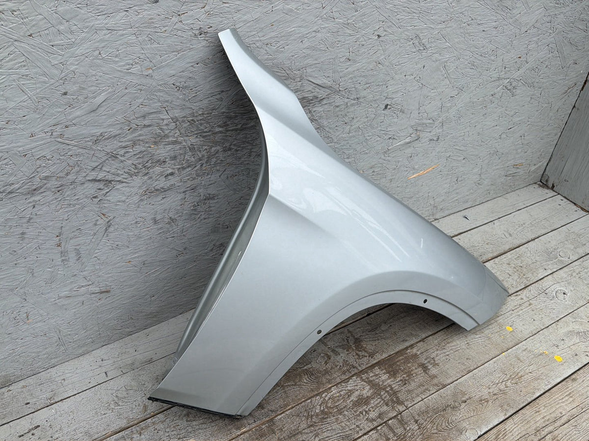 2014 BMW X1 E84 SUV Right Fender 14495545 OEM