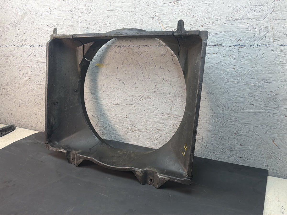 2003-2006 Lincoln Navigator U228 - Cooling Fan Shroud Bracket OEM