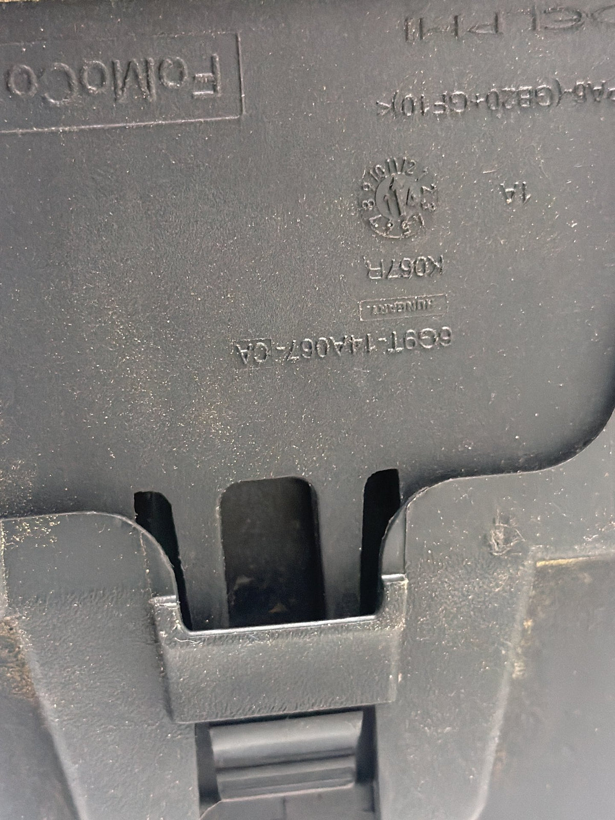 2013-2015 Volvo S60 - Engine Fuse Box Relay Module 6G9T-14A076-L OEM