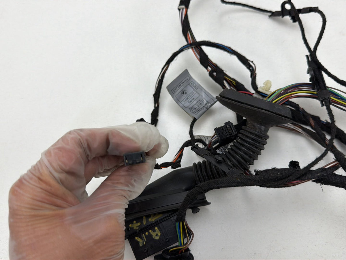 2014-2015 BMW X1 E84 Door Wire Connector 540617-10 OEM