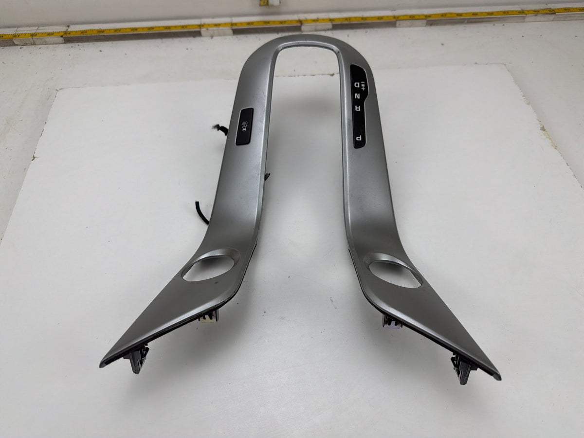 2011-2016 Chevrolet Cruze J300 - Shifter Trim Bezel Polar Silver 95374983 OEM