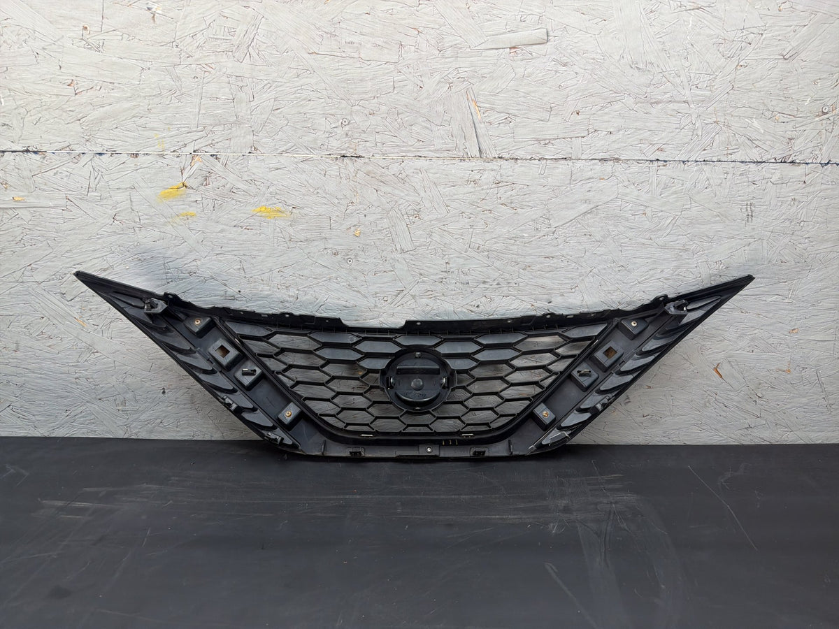 2016-2019 Nissan Sentra Front Bumper Upper Grille OEM