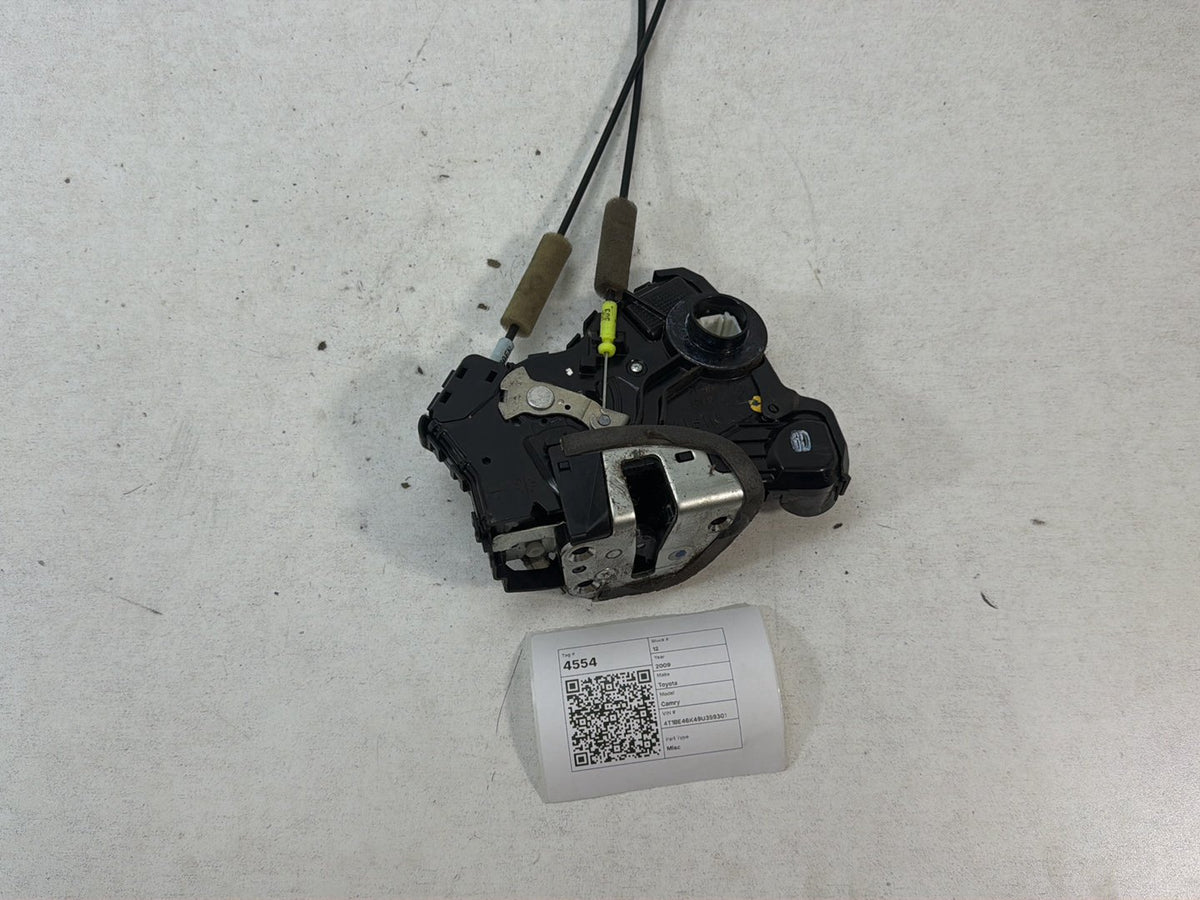 2007-2009 Toyota Camry XV40- Right Front Door Lock Actuator OEM