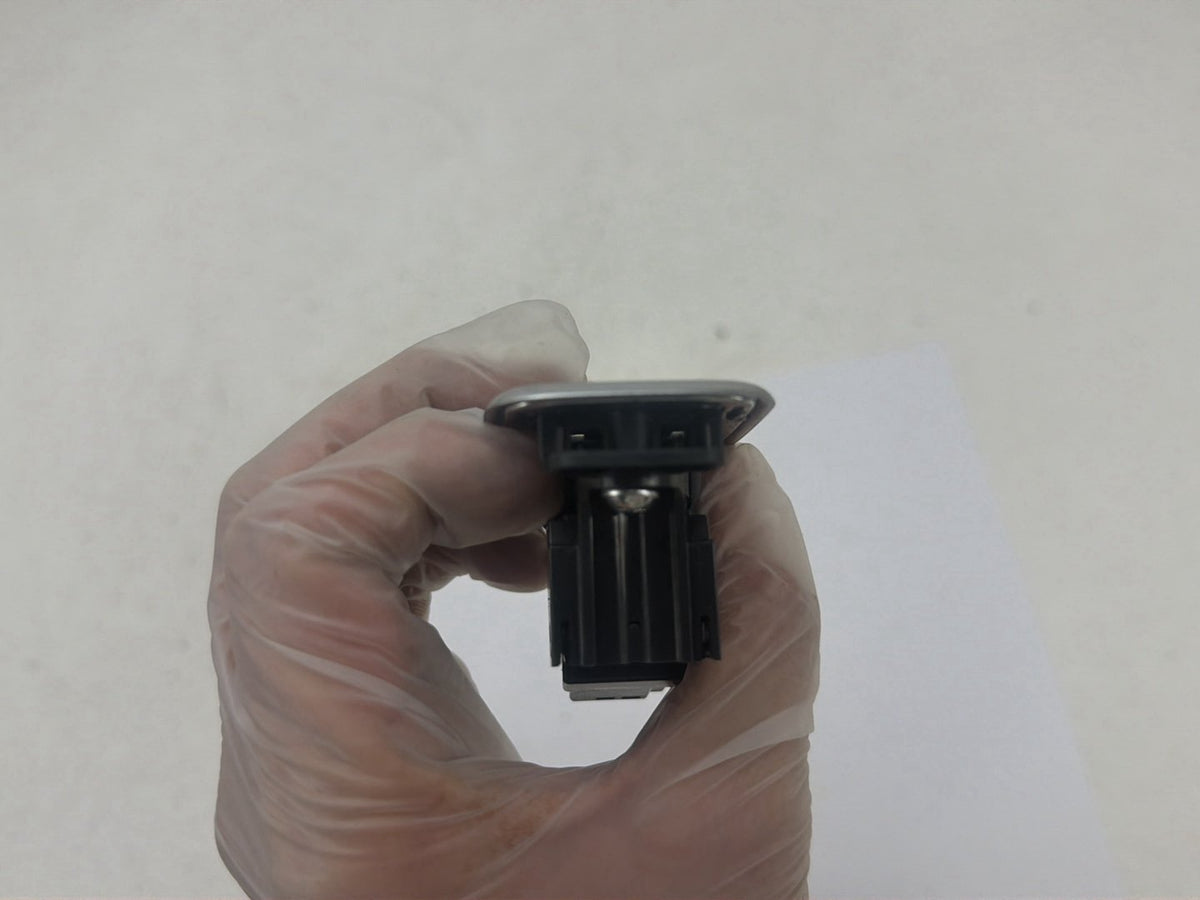 2017-2020 Jaguar F-Pace- Front RH Passenger Door Window Switch GX73-14717-AC OEM