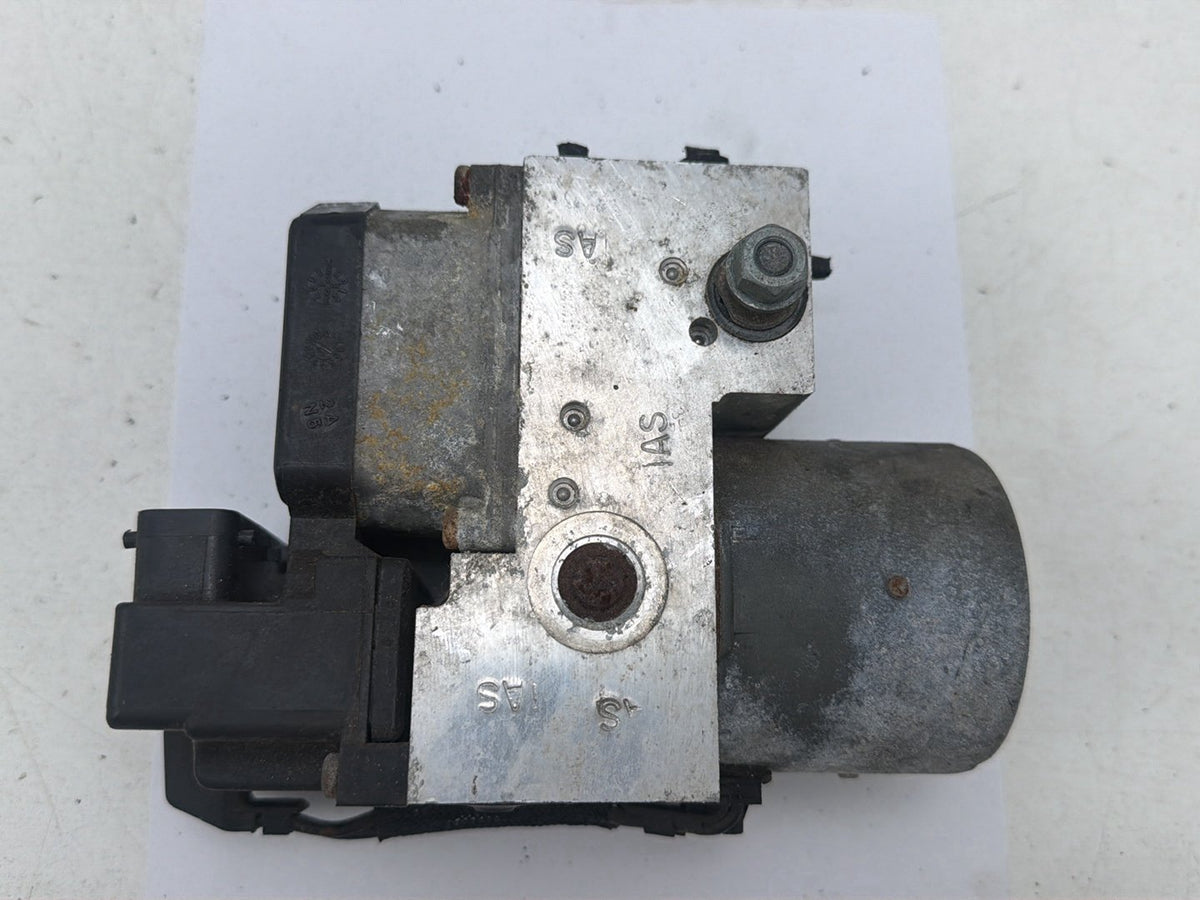 2001-2005 Volkswagen Passat ABS Pump Anti Lock Brake Module 3B0614111 OEM