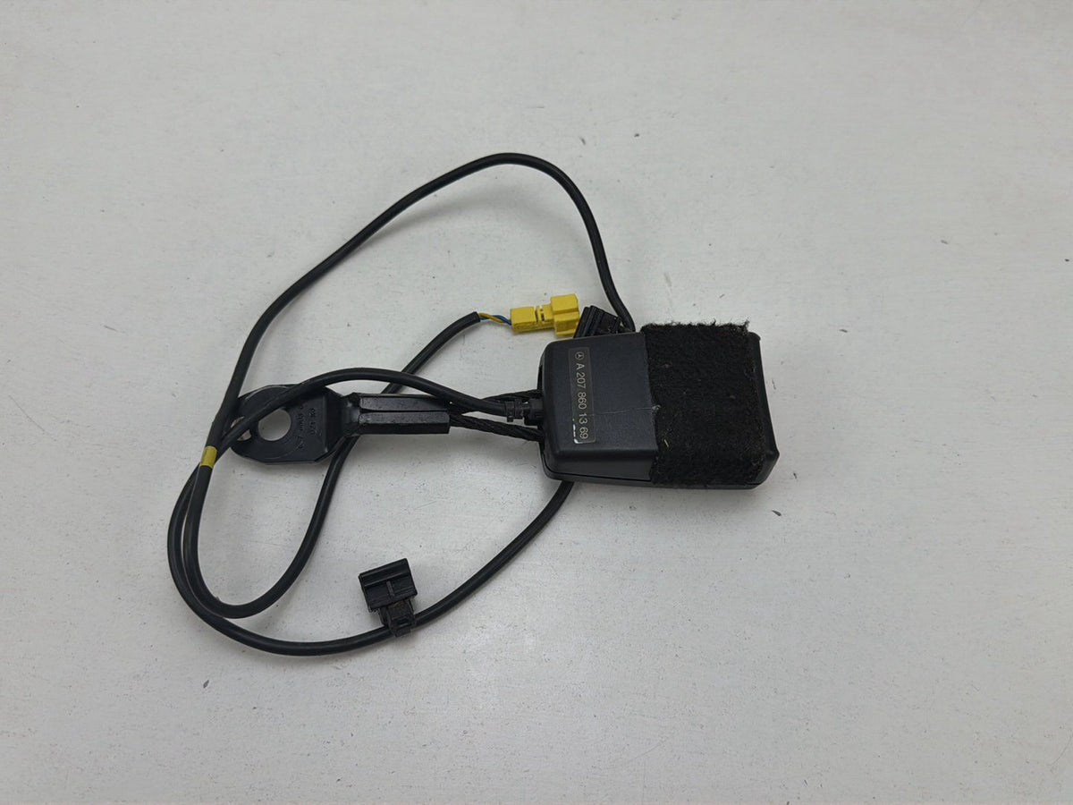 2010-2014 Mercedes-Benz E-Class-Left Front Seat Belt A2078601369 OEM