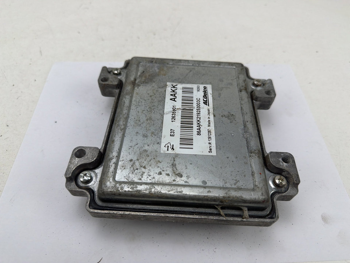 2010-2011 Chevrolet Impala Engine Computer Control Module 12635901 OEM