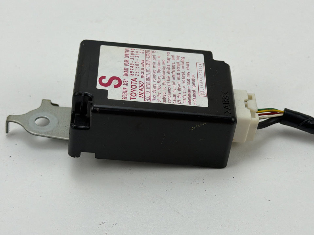 2007-2009 Lexus ES350 V40 Smart Door Control Keyless Entry Receiver Module Unit