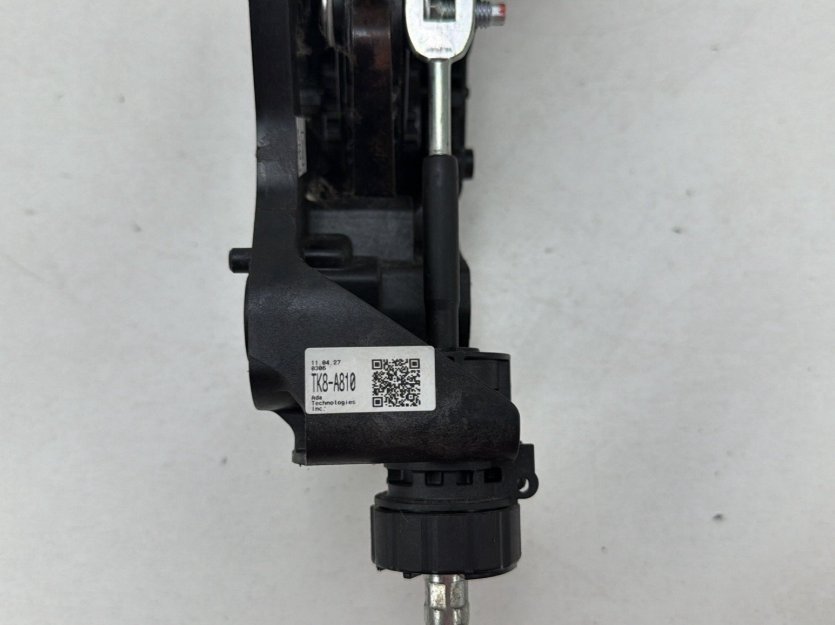 2011-2013 Honda Odyssey Automatic Transmission Gear Shifter Lever OEM
