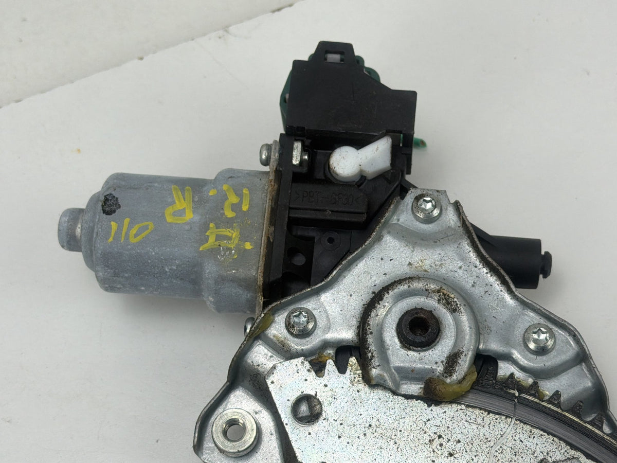 2013-2018 Nissan Altima Rear Right Side Window Regulator & Motor 82730 3TA2A OEM