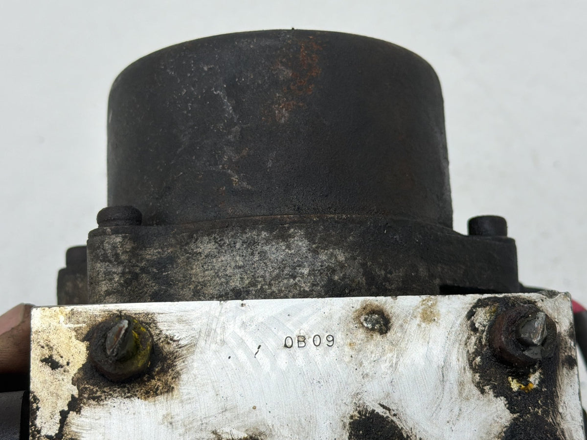 1996-2001 Honda CR-V ABS Pump Anti-Lock Brake Module Q003T05777 OEM