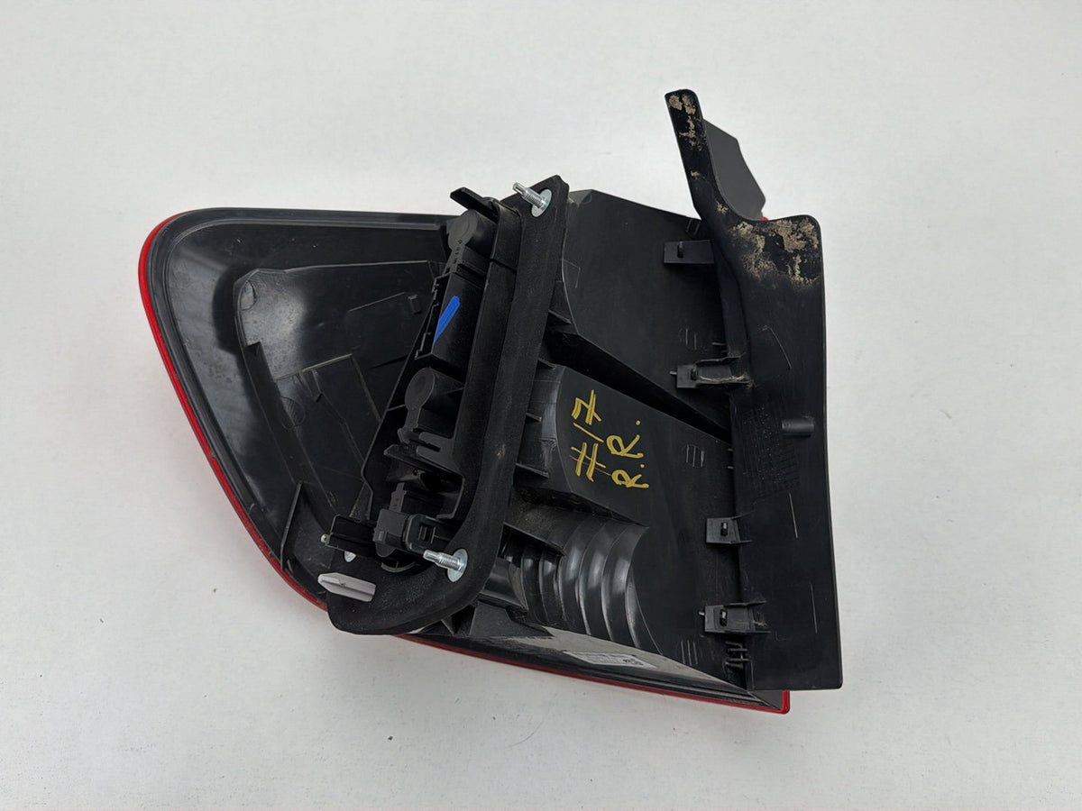 2012-2015 BMW X1 E84 SUV Right Tail Light 2990112-09 OEM
