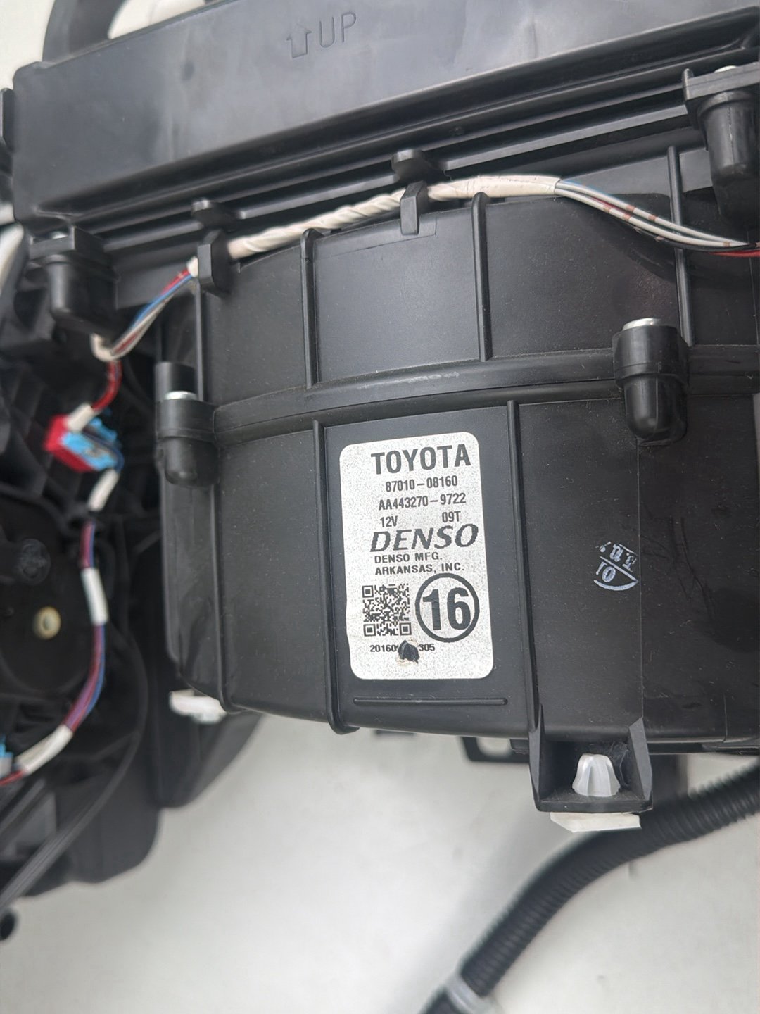 2015-2019 Toyota Sienna HVAC A/C Heater Blower Fan Housing Box 87010-08160 OEM