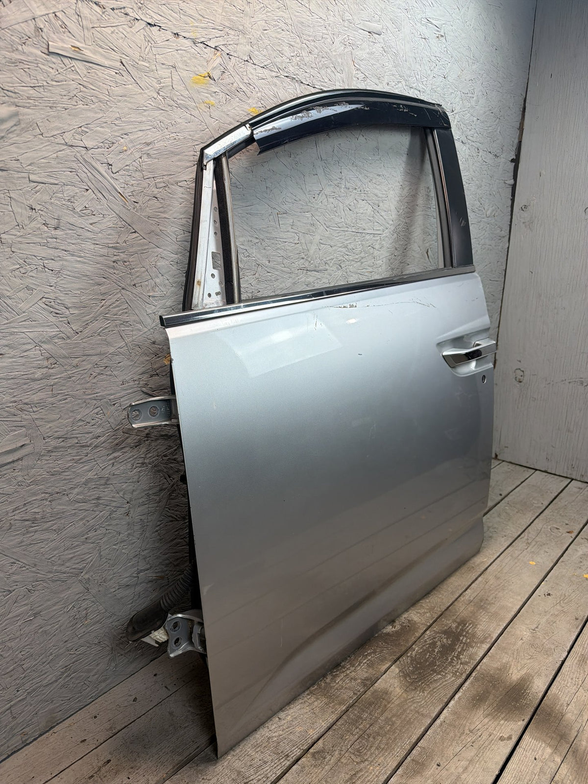 2011-2017 Honda Odyssey Front Left Driver Side Door Shell w/ Door Handle OEM