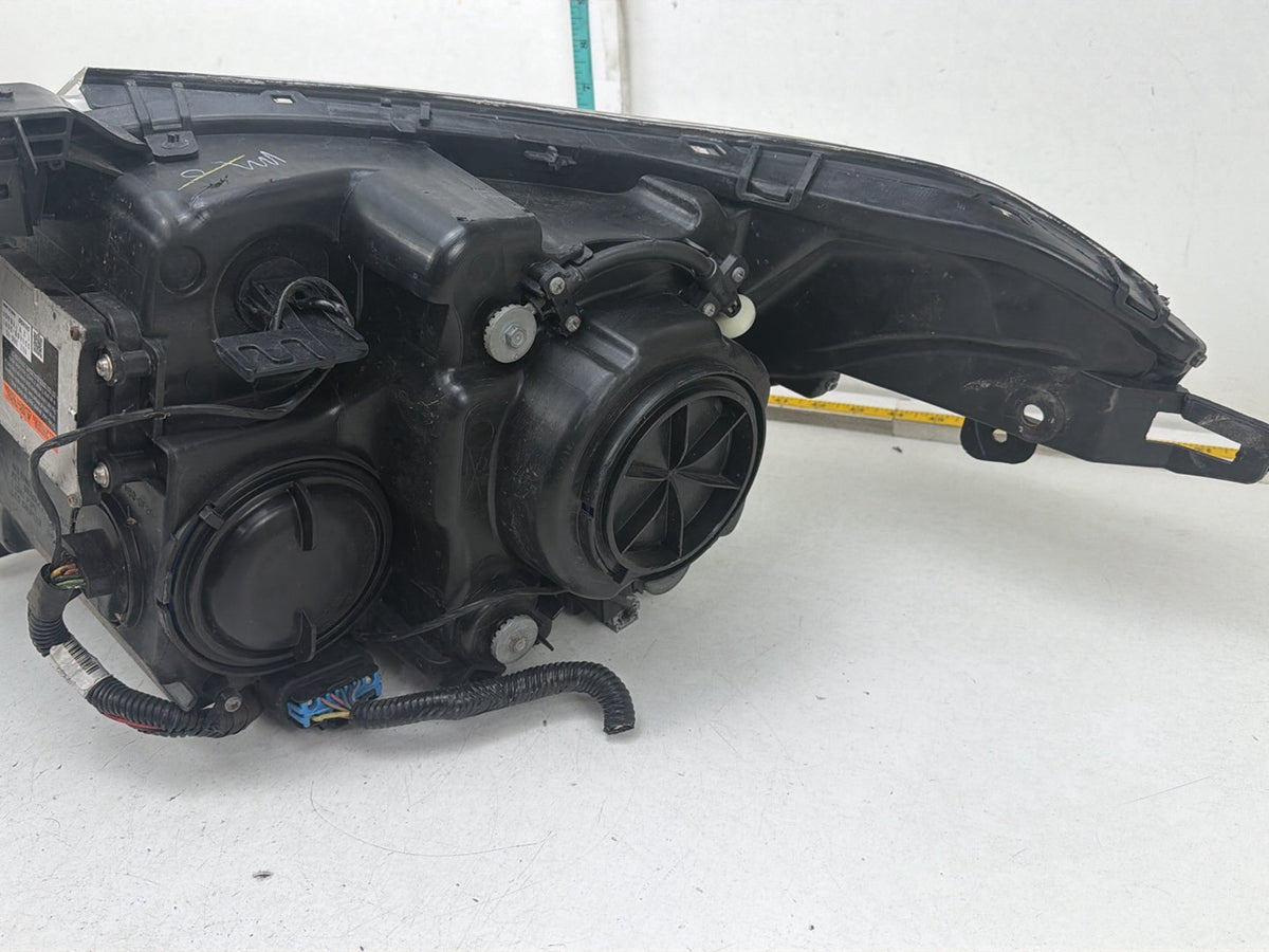 2010 - 2016 Cadillac SRX -Front Left Driver Side Headlight Headlamp Assembly OEM