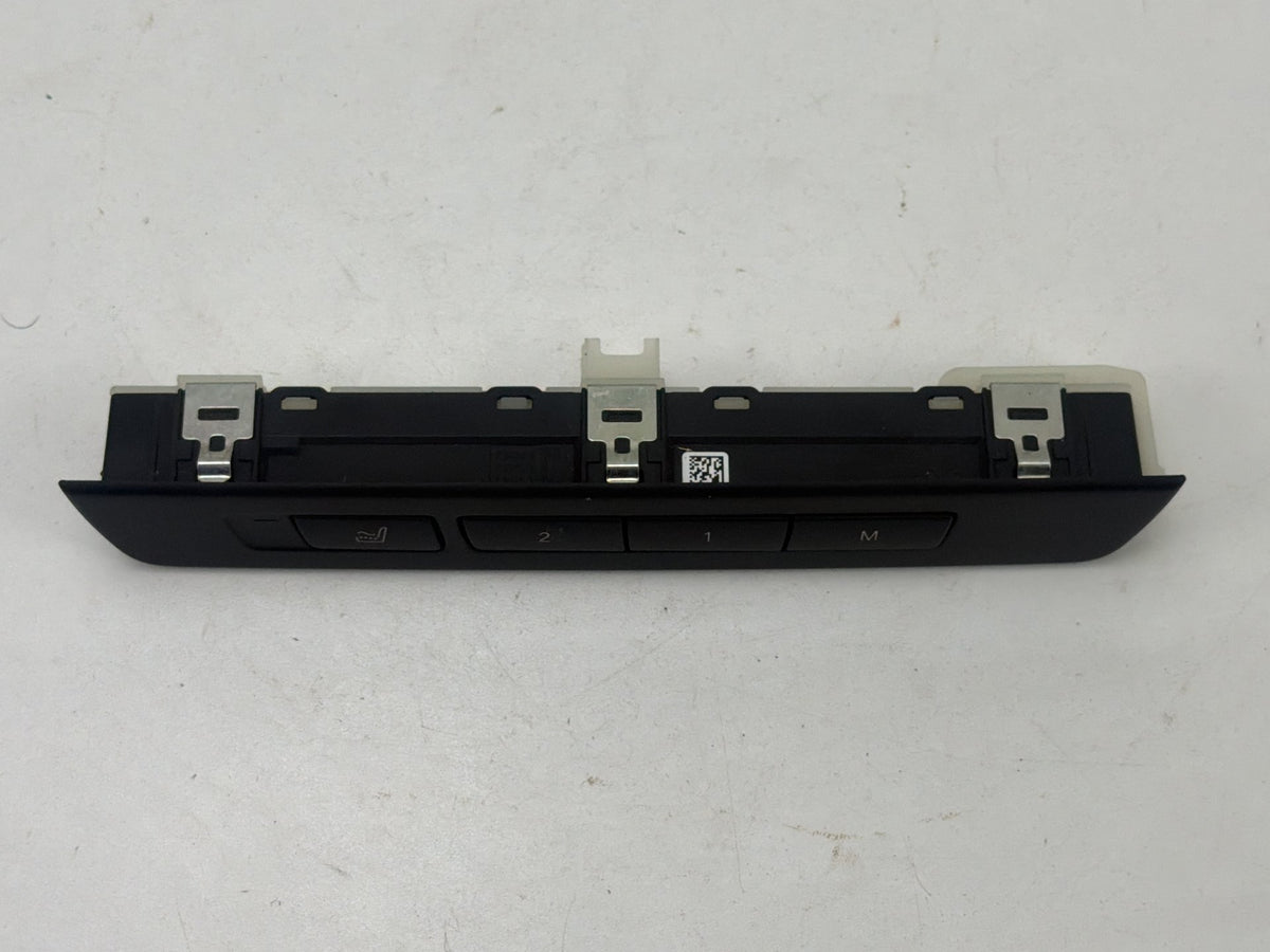2011-2013 BMW 550i xDrive F10 Front Right Seat Memory Switch 61319215768 OEM