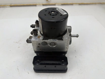 2006 Jeep Grand Cherokee ABS Anti-Lock Brake Pump Control Module P52124081AE OEM
