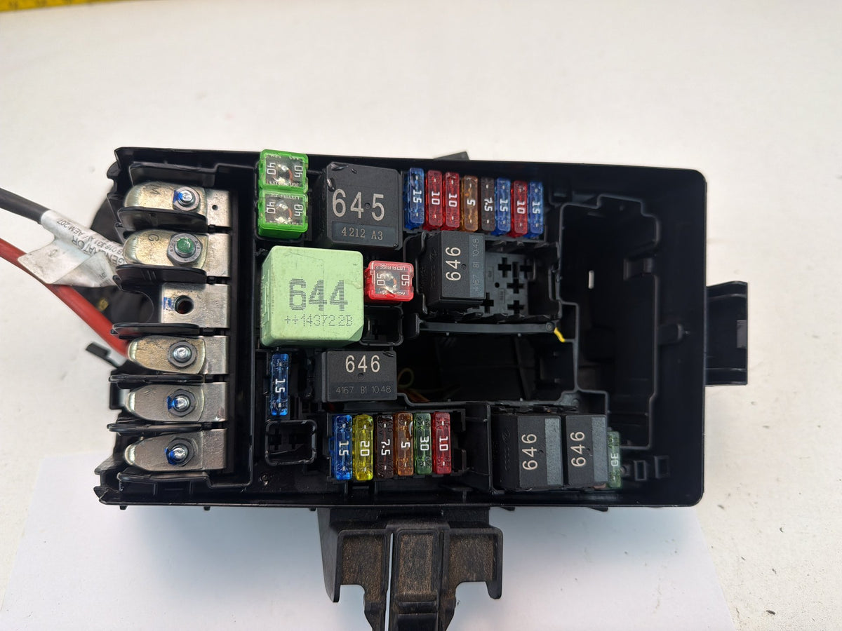 2015-2020 Audi A3 8V Engine Fuse Relay Box Assembly 5Q0937132A OEM