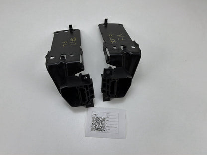 2014 BMW X1 E84 SUV Radiator Top Mounting Bracket 23781010 OEM