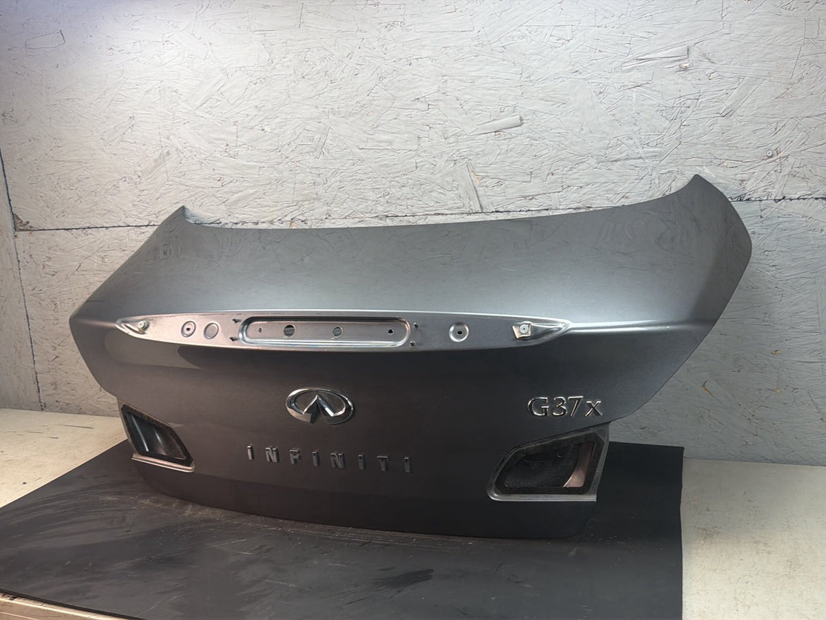 2009-2013 Infiniti G37 Rear Tailgate Liftgate Boot Lid Trunk Lid OEM