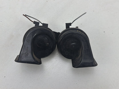 2010-2013 Mercedes-Benz E-Class Coupe High and Low Tone Horn Signal Set OEM