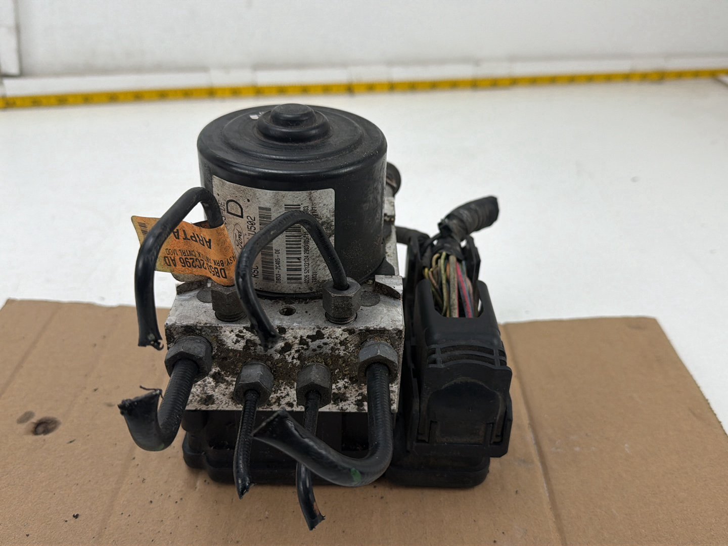 2013-2014 Ford Explorer ABS Anti Lock Brake Pump Module DB53-2C219-DD OEM