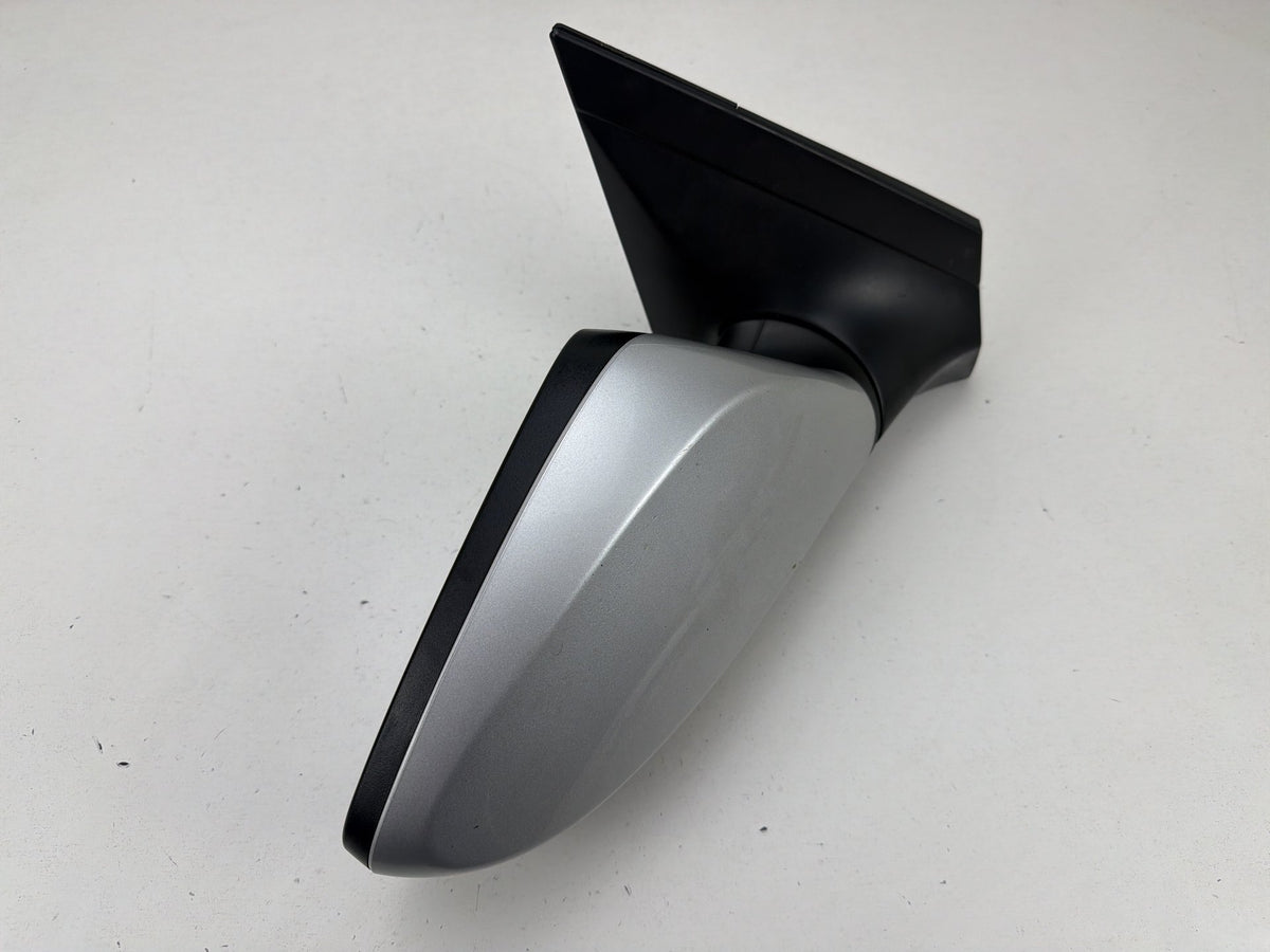 2012-2017 Hyundai Accent Front Right Side View Power Door Mirror E13027492 OEM