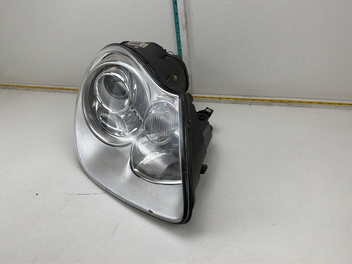 2004 Porsche Cayenne 9PA SUV Right Headlamp 89307745 OEM