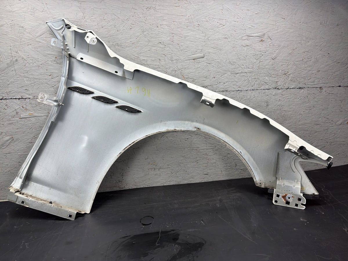 2014-2017 Maserati Ghibli Front Left Driver Side Fender Panel 670008304 OEM