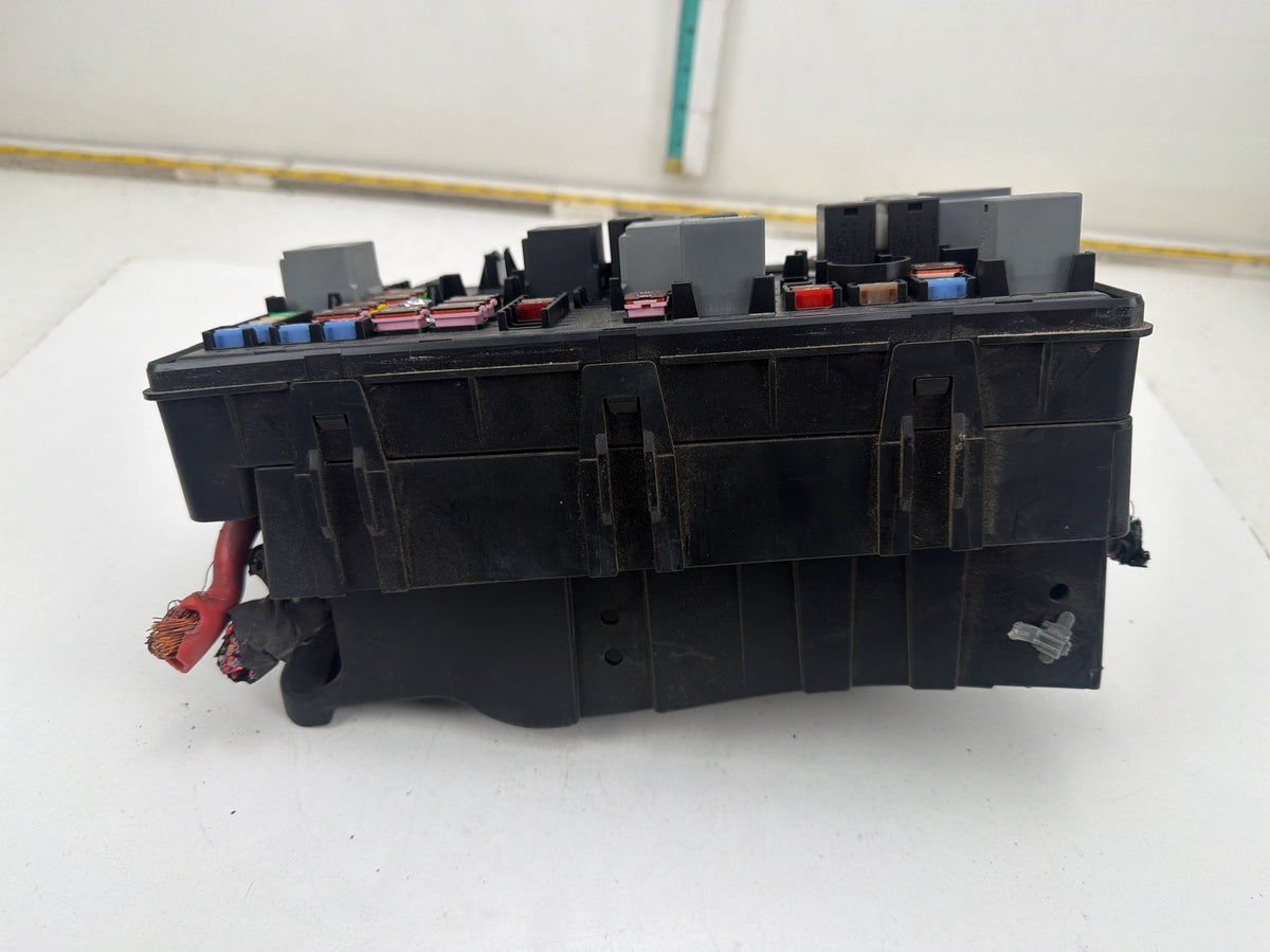 2013-2016 Buick Verano Engine Bay Fuse Box Block 812461952 OEM
