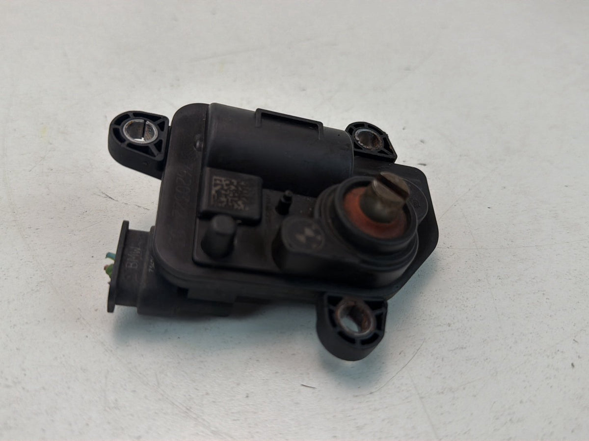 2014-2016 BMW 228i F22 Rear Exhaust Flap Drive Actuator Control Valve OEM