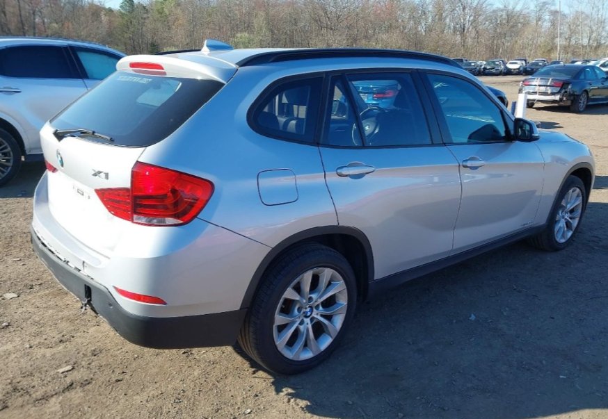 2014 BMW X1 E84 SUV Right Front Door OEM
