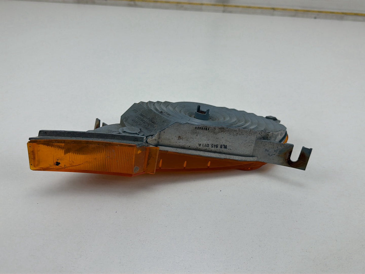 2003-2006 Porsche Cayenne Front Left Driver Side Marker Light 7L5945071A OEM