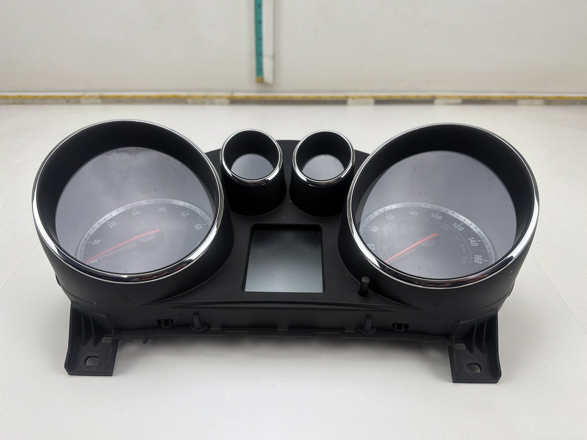 2011 Buick Regal Speedometer Instrument Cluster Gauges 22783067 OEM