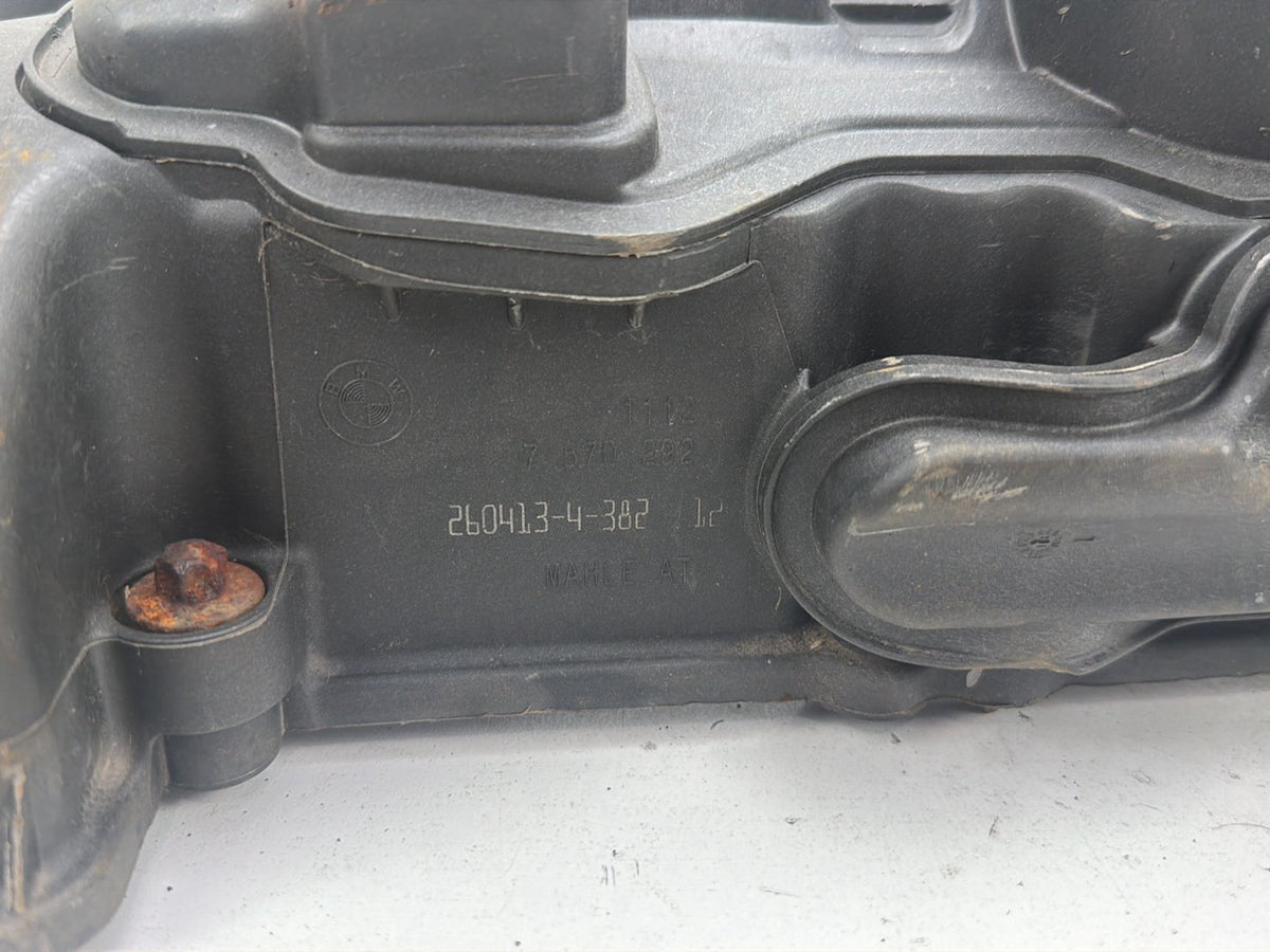 2011-2016 BMW 535i Engine Cylinder Head Valve Cover 7570292 OEM