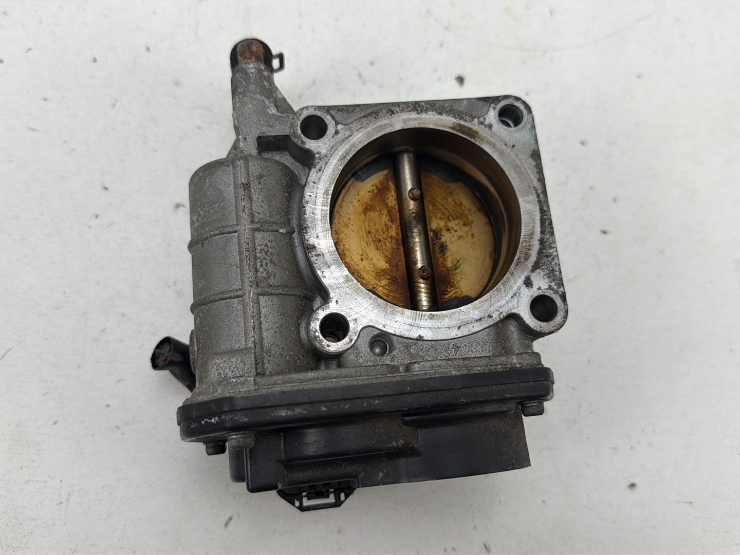 2014-2019 Infiniti Q50 V37 - Right Engine Throttle Body Valve Control Unit OEM