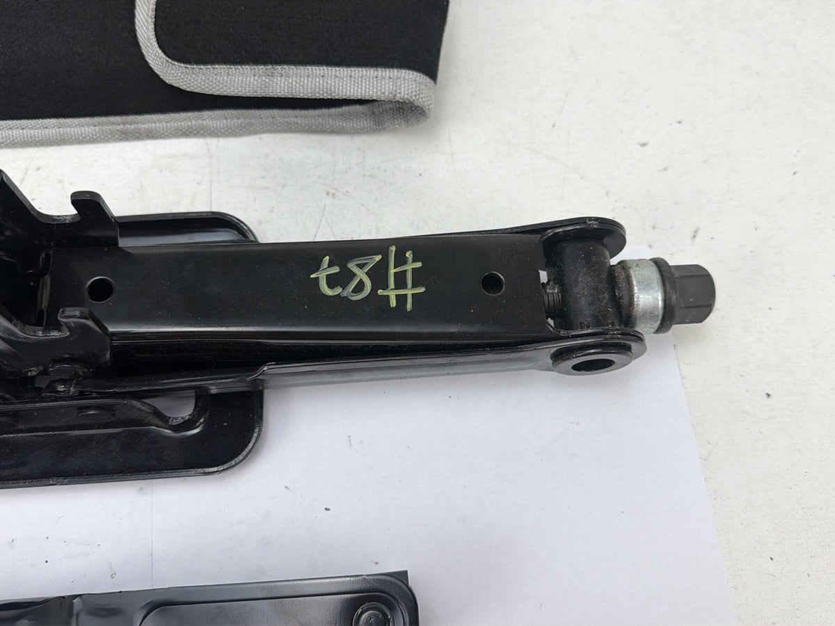 2015-2018 Kia Sedona Spare Tire Jack Scissor Lug Wrench Tow Hook Tool Kit OEM