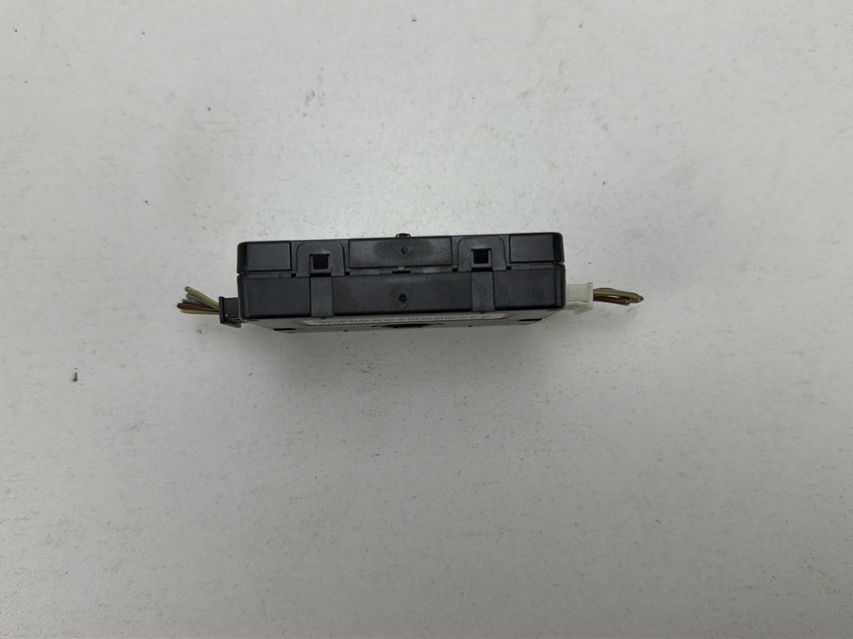 2012-2014 BMW X1 E84 Antenna Amplifier Control Module 9181455-05 OEM