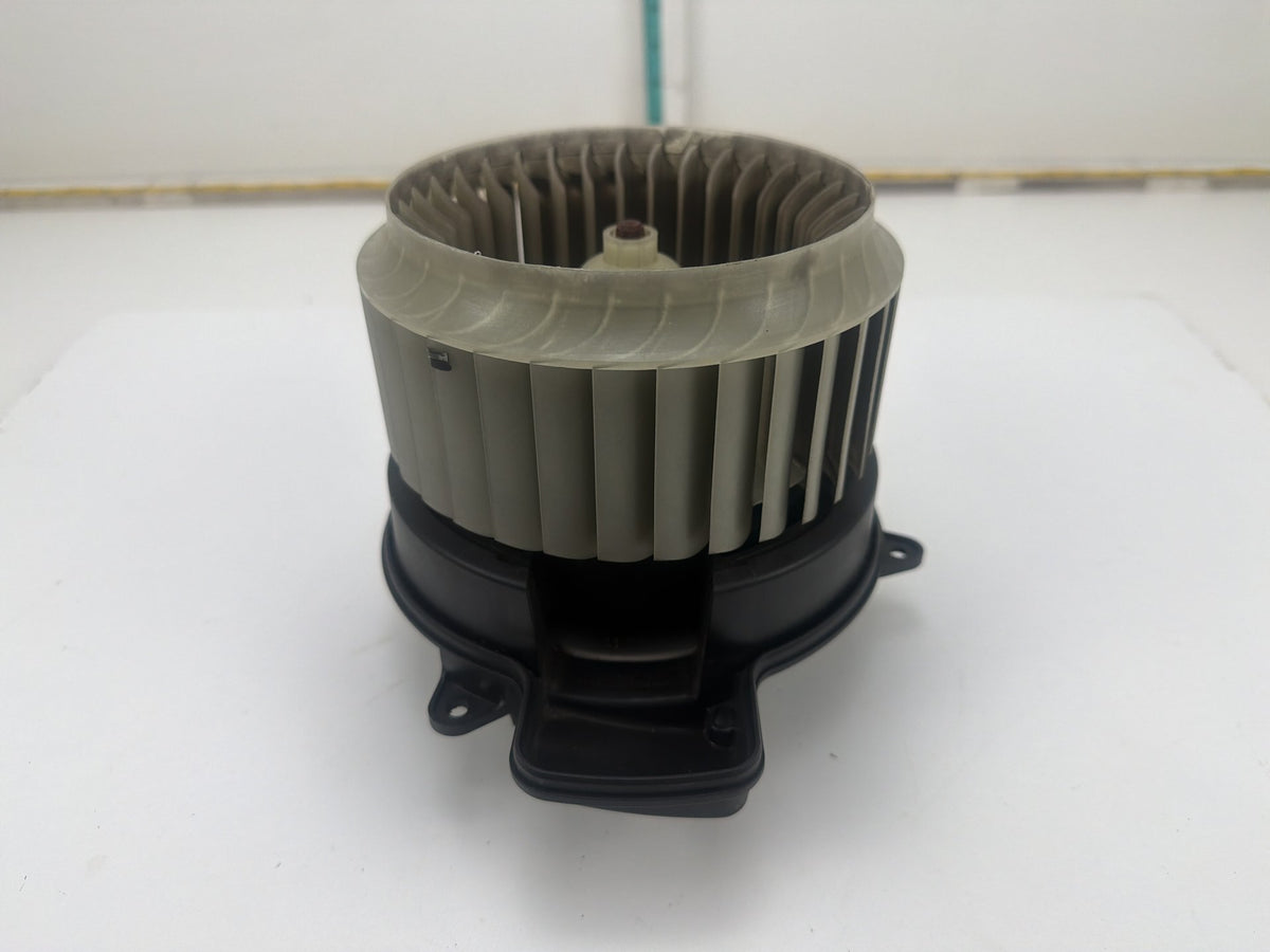 2012-2018 Audi A7 Quattro 4G - HVAC Heater Blower Motor 4H1820021B OEM