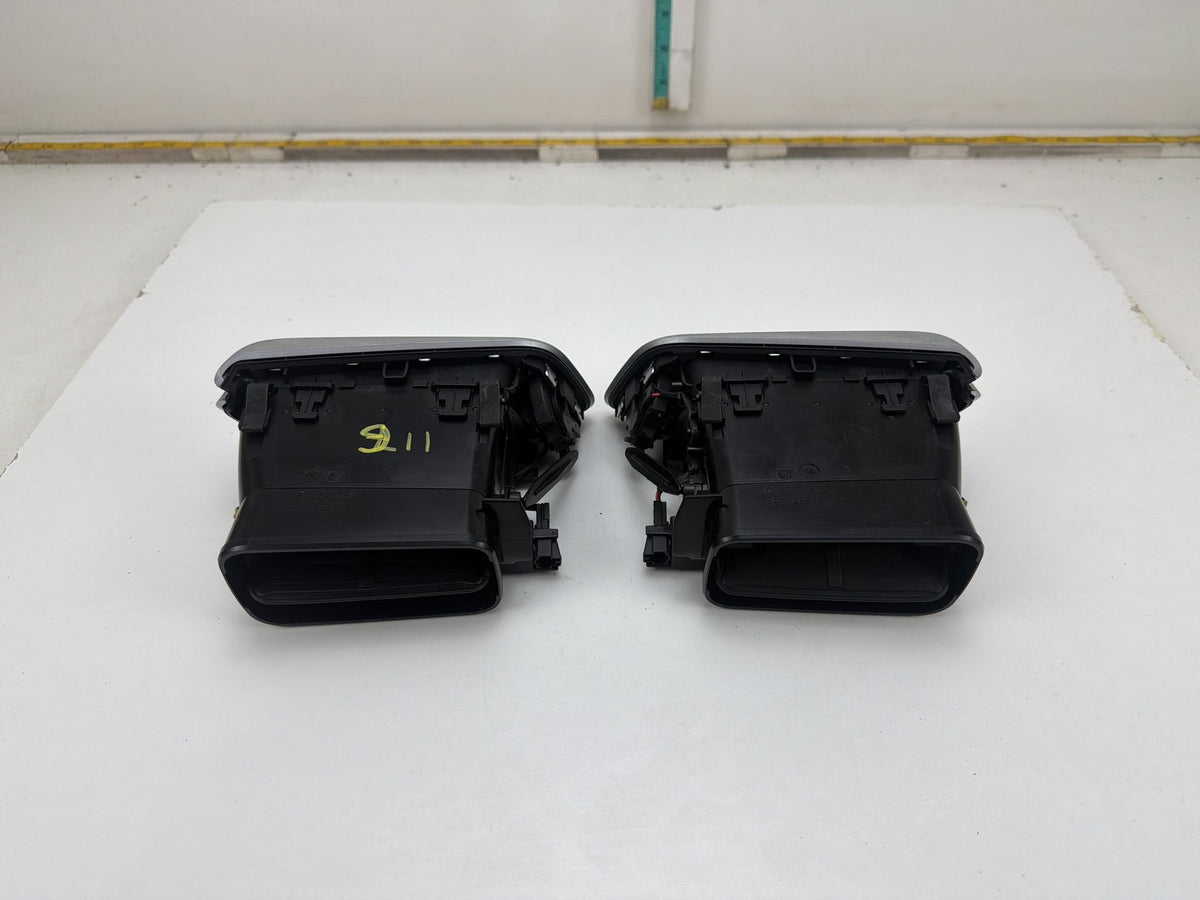 2014-2017 Maserati Ghibli Left & Right Dashboard AC Air Vents Pair 670019062 OEM