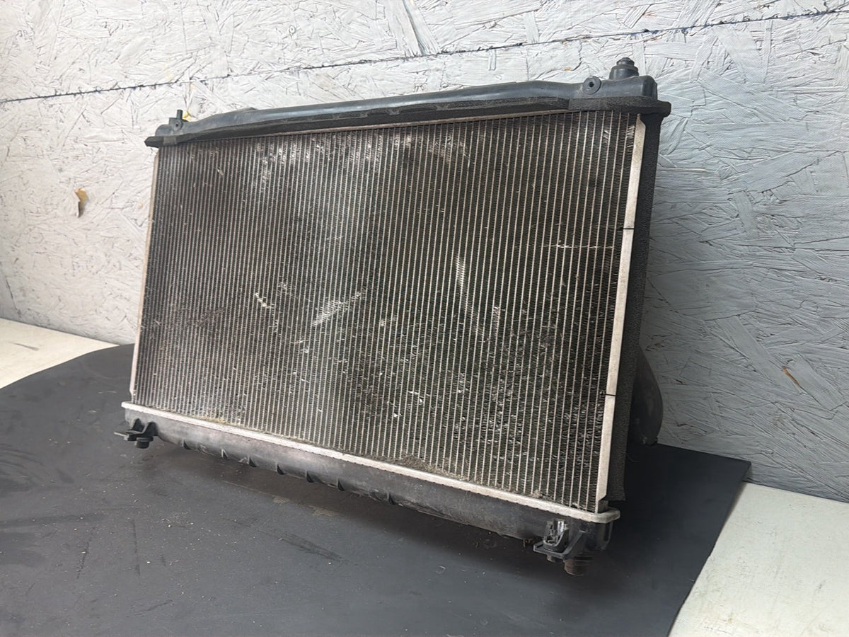 2003-2006 Porsche Cayenne Front Engine Radiator OEM