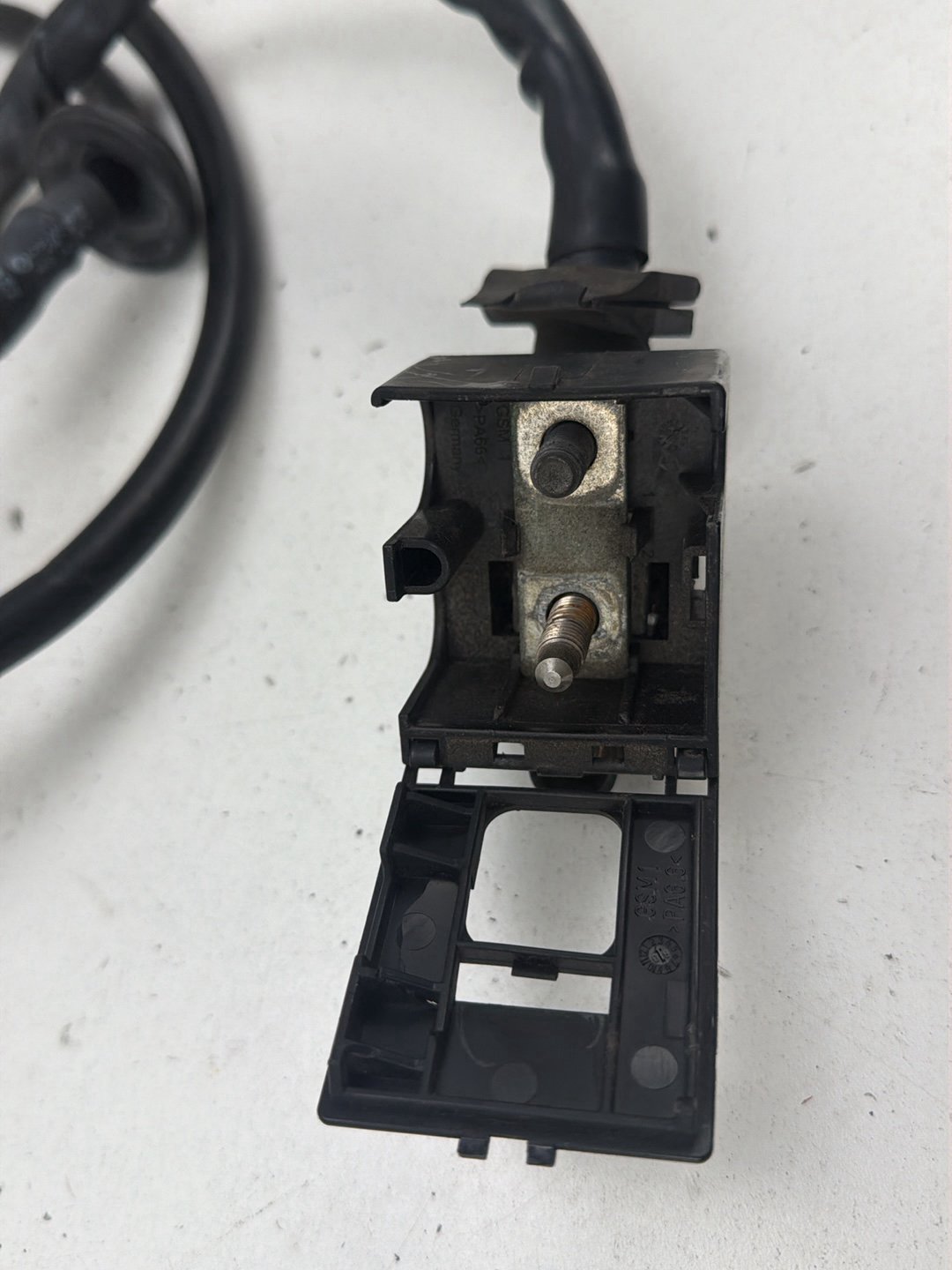 2008-2010 Porsche Cayenne Engine Bay Battery Power Charge Cable Wire OEM