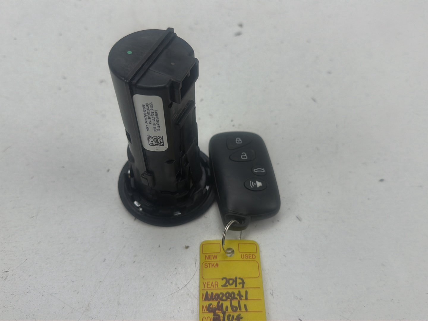 2014-2017 Maserati Ghibli III M157 Push Start Stop Ignition Button With Key OEM