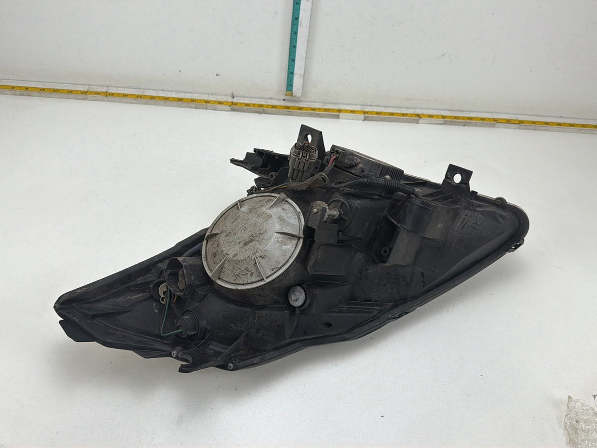 2003-2005 Nissan 350Z Front Right Side Headlight Assembly OEM
