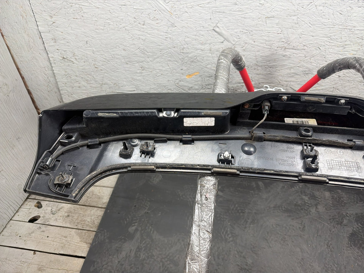 2014-2021 Jeep Grand Cherokee Rear Spoiler Wing w/ 3rd Brake Lamp 68217495AA OEM