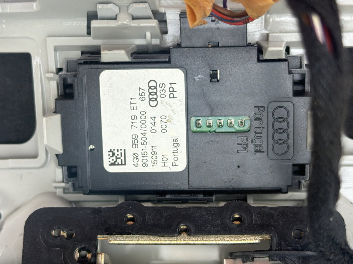 2012-2018 Audi A7 Front Overhead Console Light Sunroof Switch 4G0959719ET1 OEM