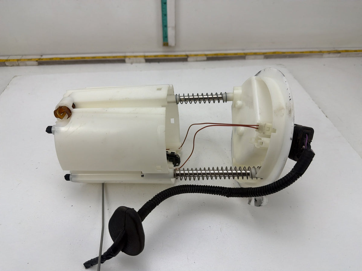 2014-2020 Maserati Quattroporte VI M156-Fuel Gas Tank Pump 670003733 OEM