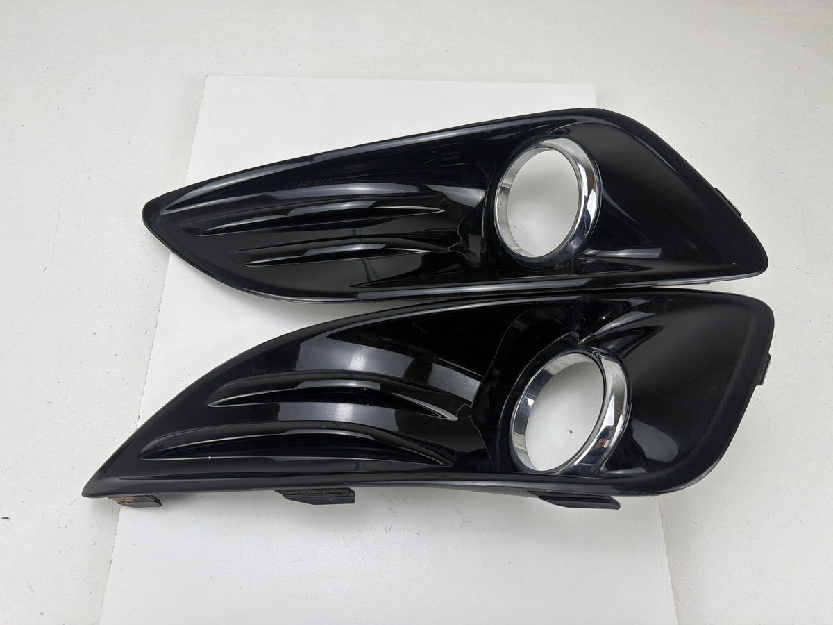2014-2019 Ford Fiesta Front Left & Right Side Fog Light Cover Bezel Set of 2 OEM