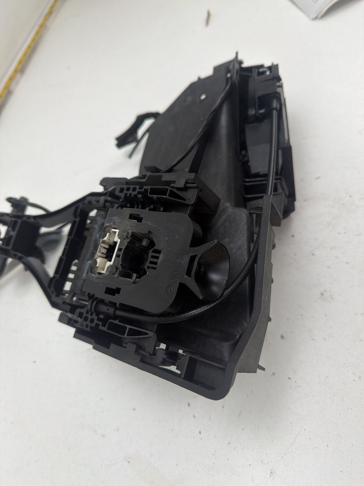 2011-2018 Volvo S60 Front Right Passenger Side Door Lock Actuator 31349860 OEM